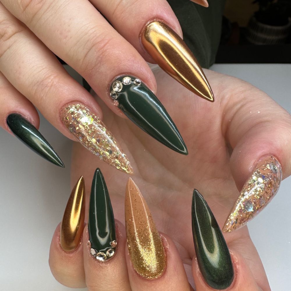 Chrome stiletto nails by Crow Nail Studio